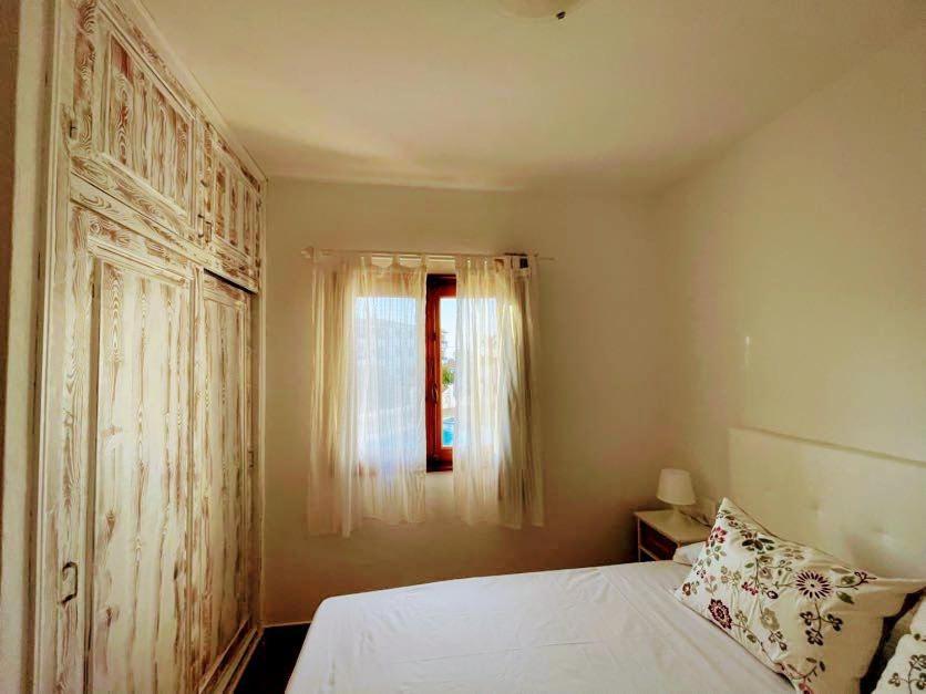 Precioso Apartamento Residencial Con Piscina Cala En Porter  Екстериор снимка